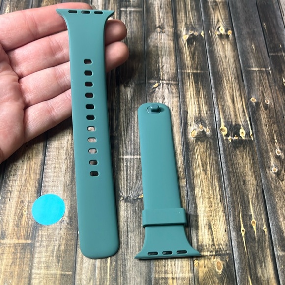5for$10 Large 42mm/44mm Adjustable Apple watch bands - NWT - Dusty Dark Green - Picture 2 of 4